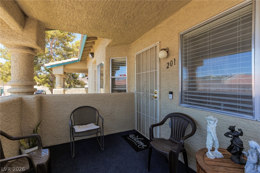 7604 Cromberg 201 Property Photo 2