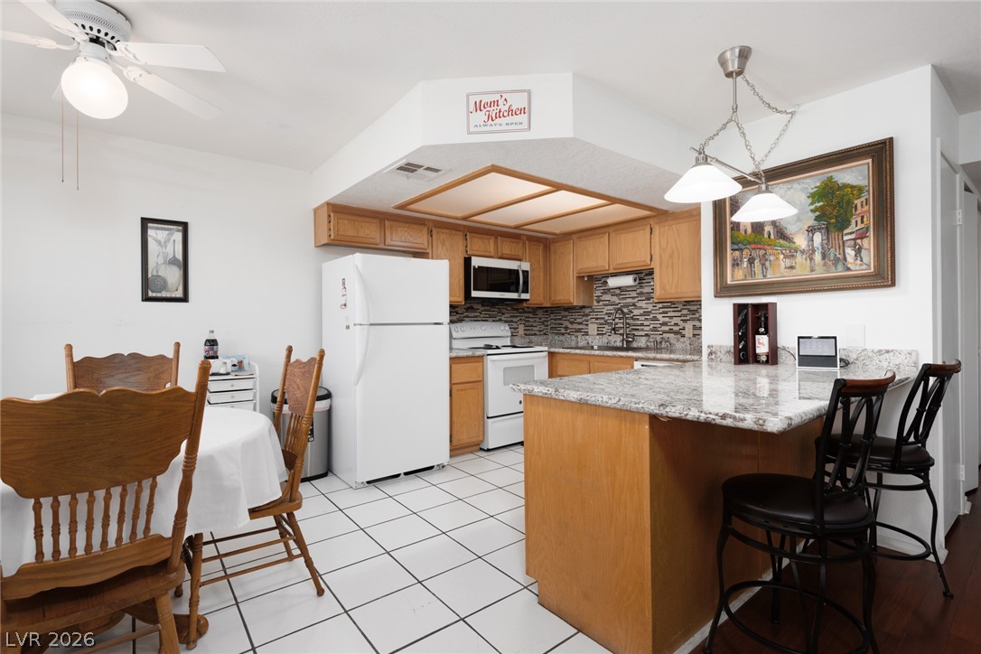 7604 Cromberg 201 Property Photo 5