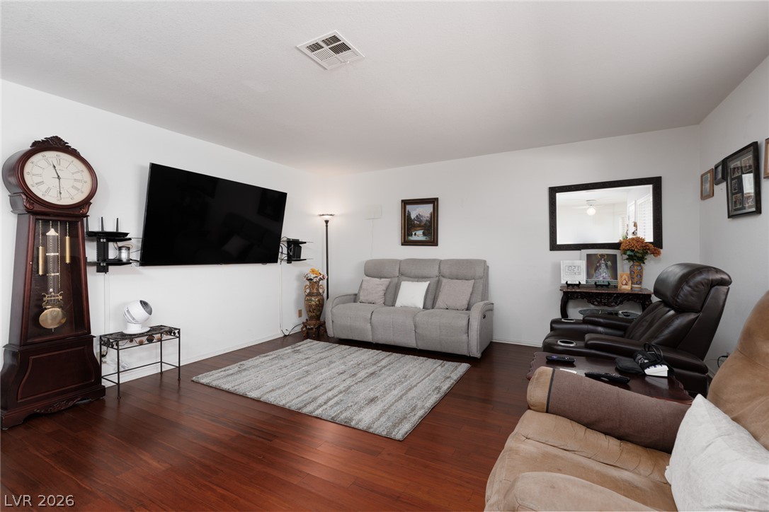 7604 Cromberg 201 Property Photo 8