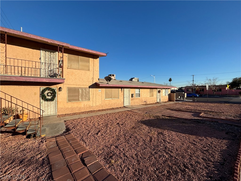 5132 Pebble Beach Boulevard B Property Photo 2