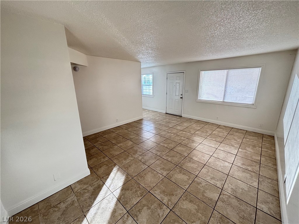 5132 Pebble Beach Boulevard B Property Photo 5