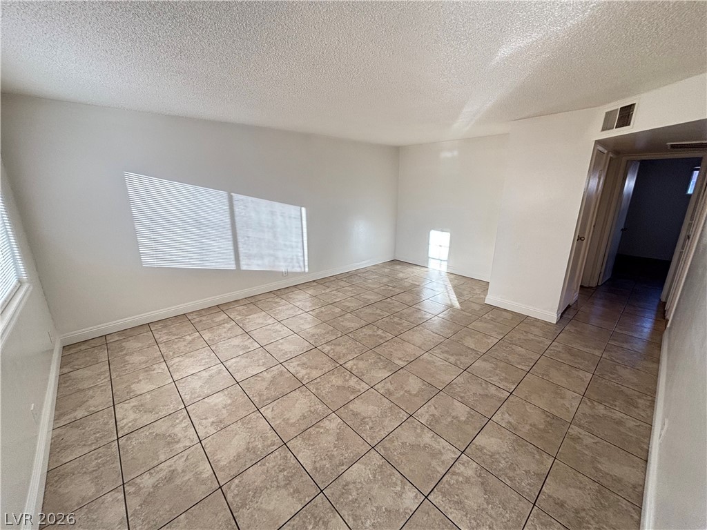 5132 Pebble Beach Boulevard B Property Photo 6