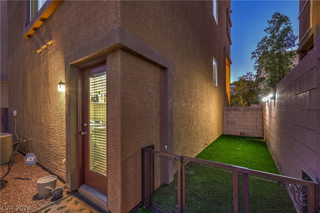 3948 Total Eclipse Street Property Photo 21