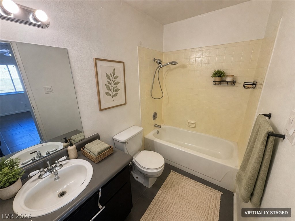 6940 Hopkins Drive B Property Photo 4