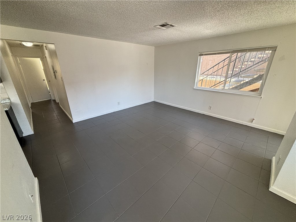 6940 Hopkins Drive B Property Photo 6
