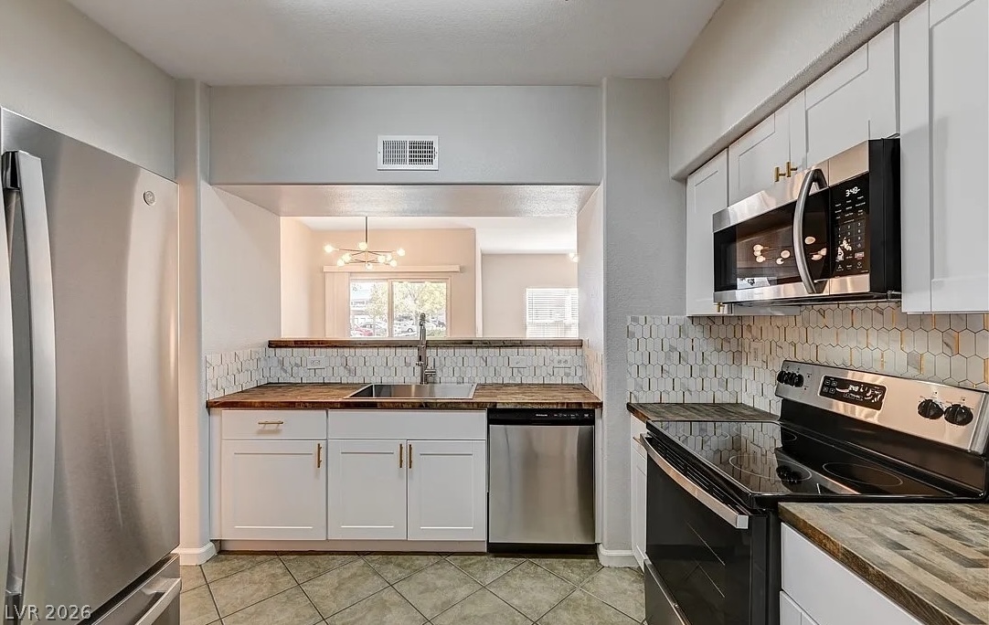 7255 West Sunset Road 1144 Property Photo 3