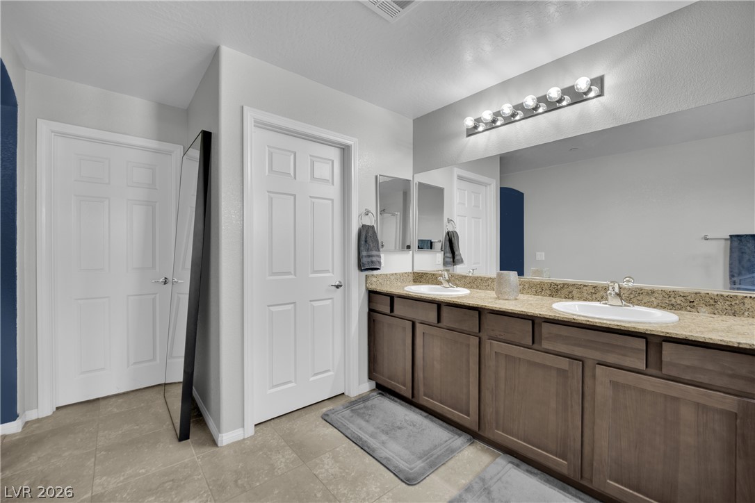 2241 Mundare Drive Property Photo 37