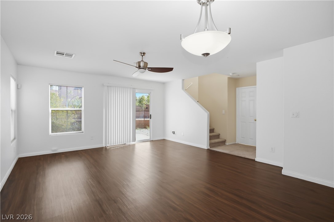 1172 Gecko Road Property Photo 8
