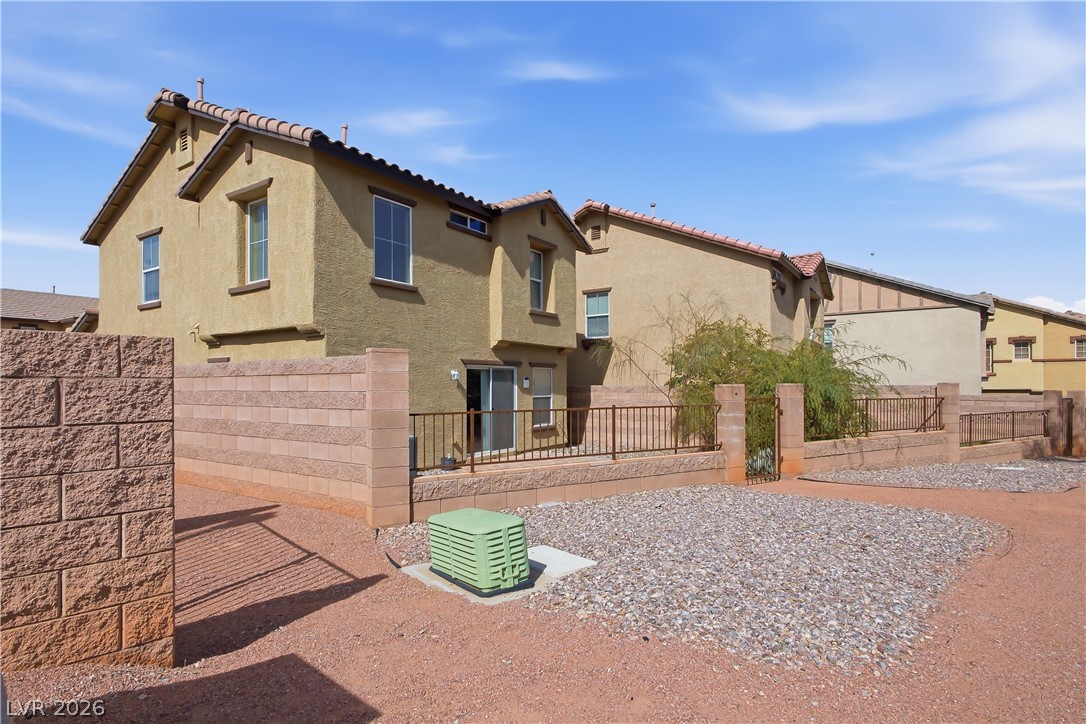 1172 Gecko Road Property Photo 23