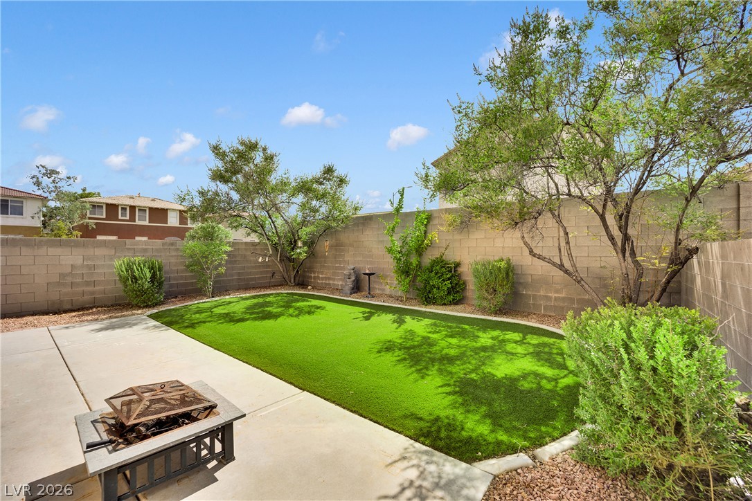 3963 Goldspur Street Property Photo 17