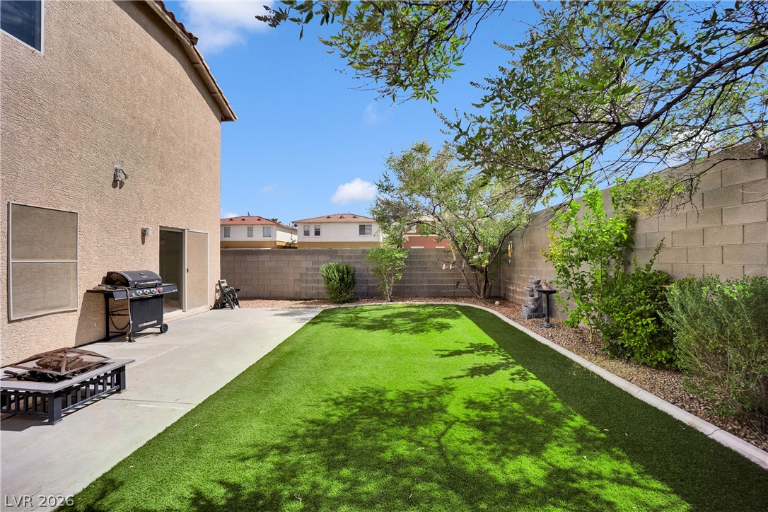 3963 Goldspur Street Property Photo 32
