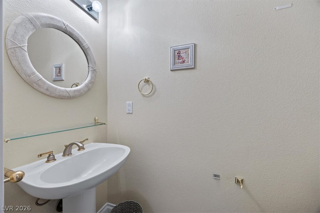 1910 Davina Street Property Photo 19