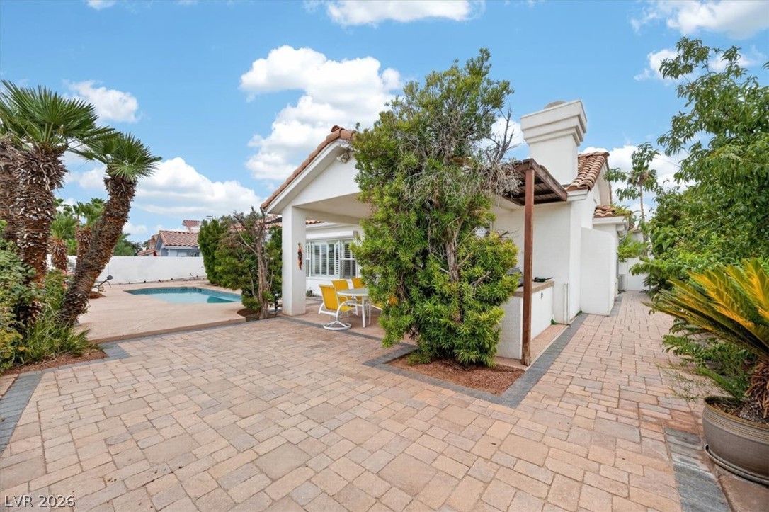 1910 Davina Street Property Photo 38