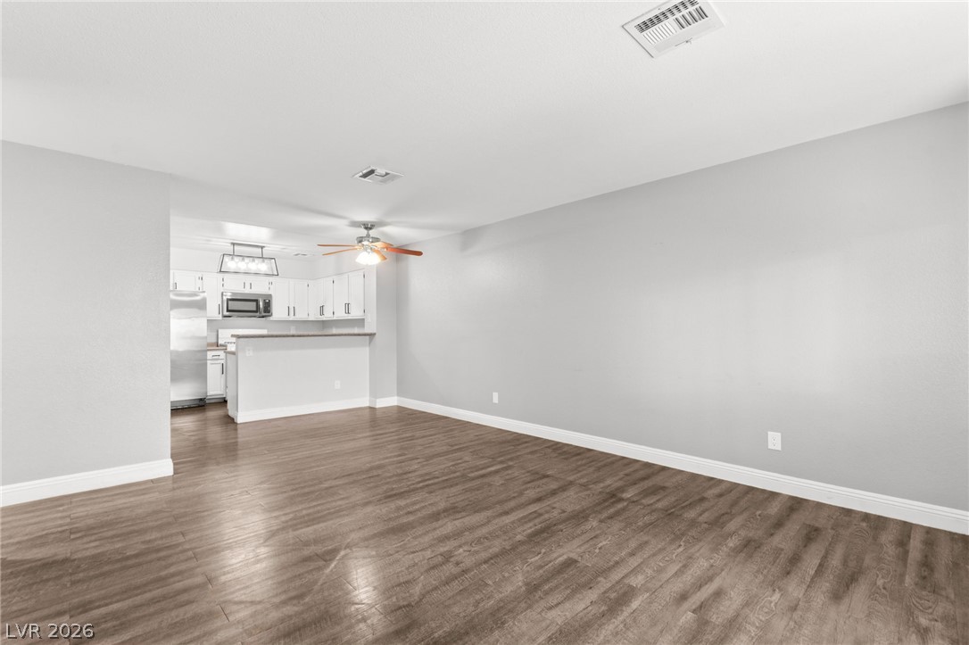 2108 Willowbury Drive C Property Photo 11