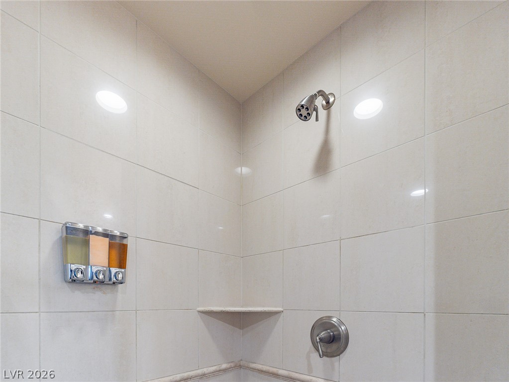 135 East Harmon Avenue 2104 Property Photo 26