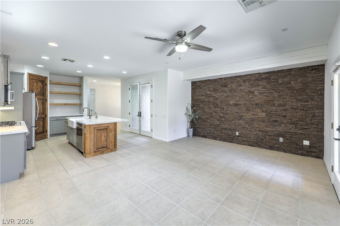 10489 Rusty Railroad Avenue Property Photo 14
