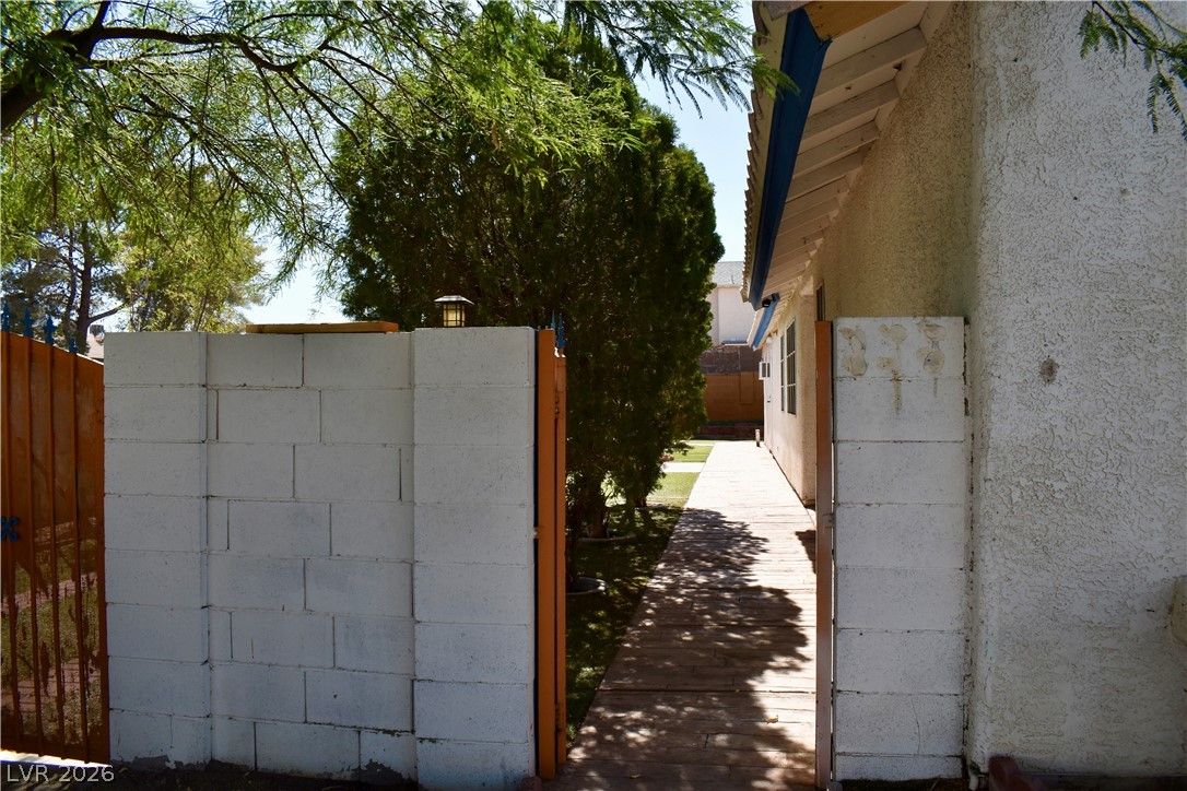 1701 Jernae Court Property Photo 9