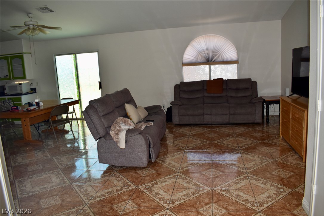 1701 Jernae Court Property Photo 12