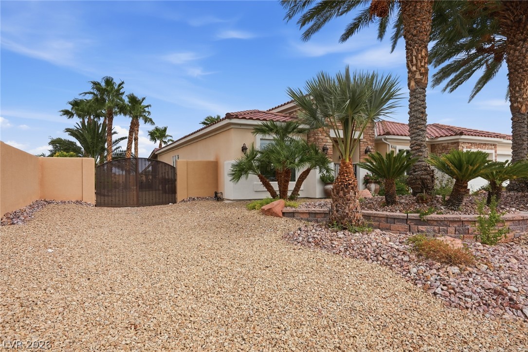 5612 Lusitano Street Property Photo 3