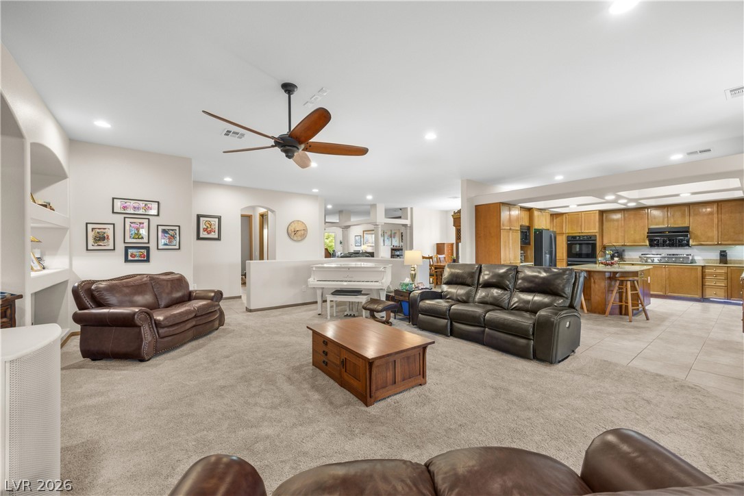 5612 Lusitano Street Property Photo 14