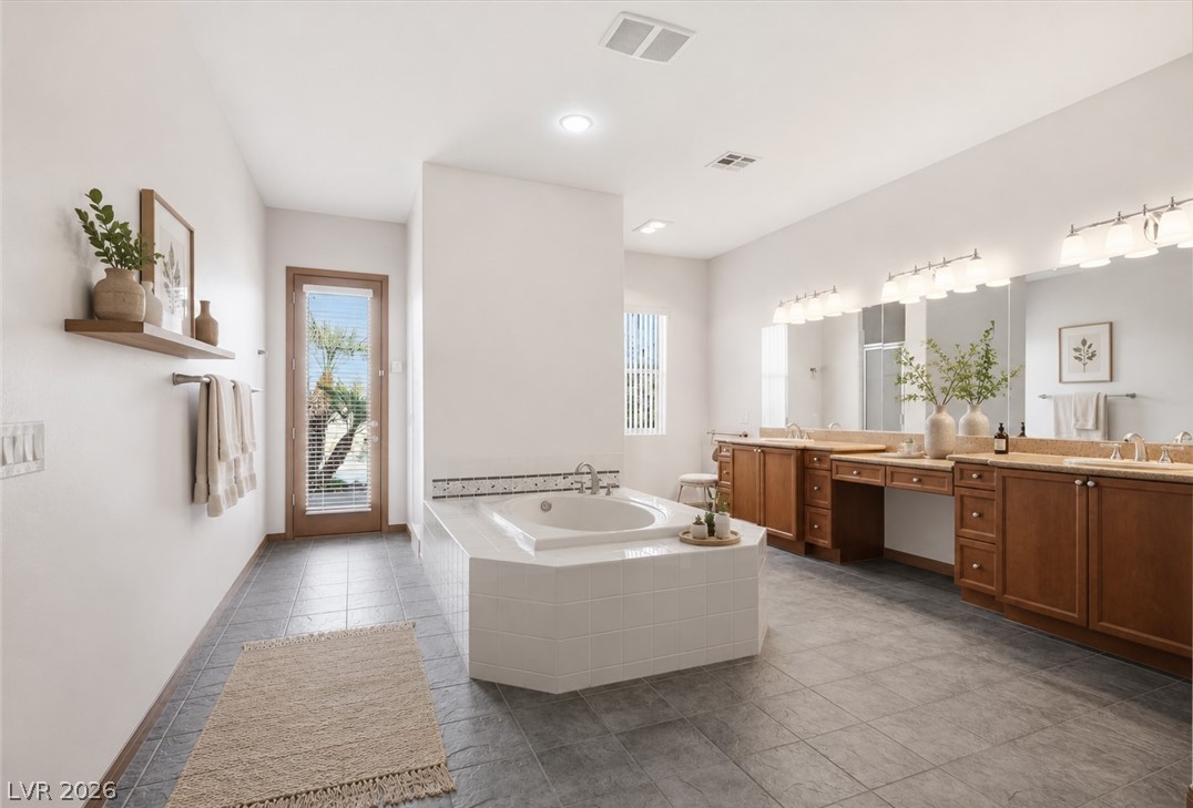 5612 Lusitano Street Property Photo 19