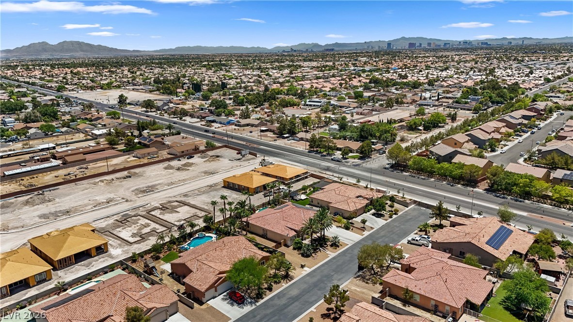 5612 Lusitano Street Property Photo 41