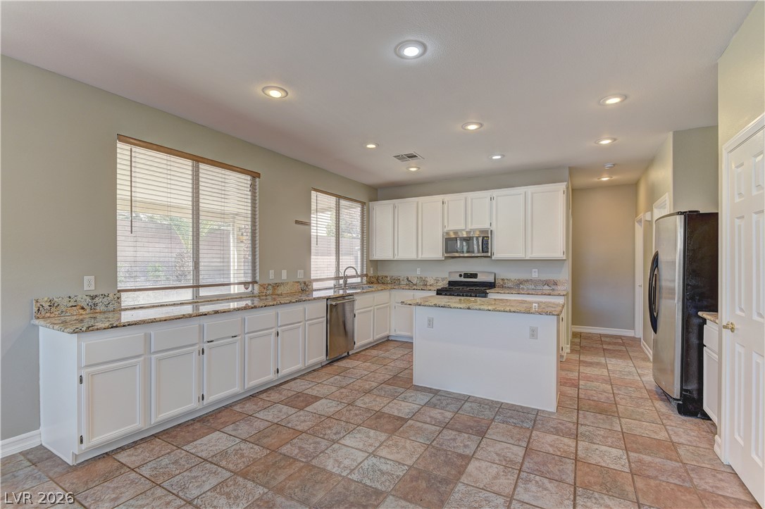 1255 Summer Dawn Avenue Property Photo 10