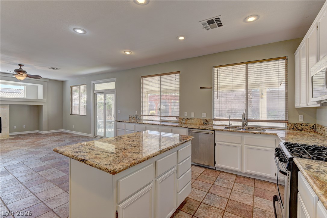 1255 Summer Dawn Avenue Property Photo 11