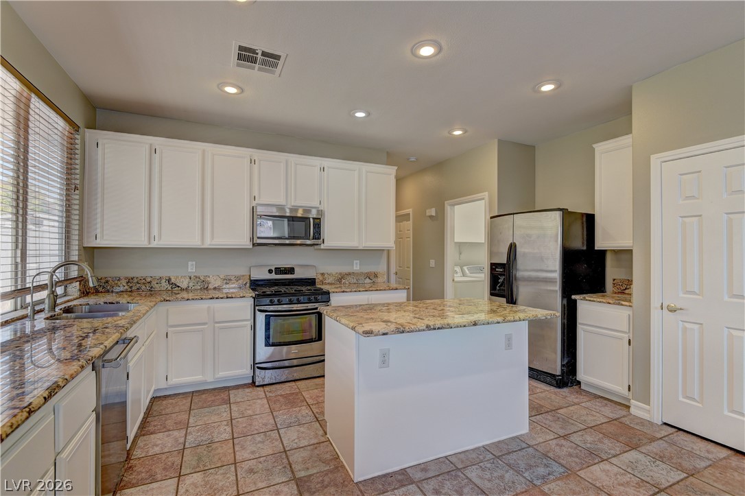 1255 Summer Dawn Avenue Property Photo 12
