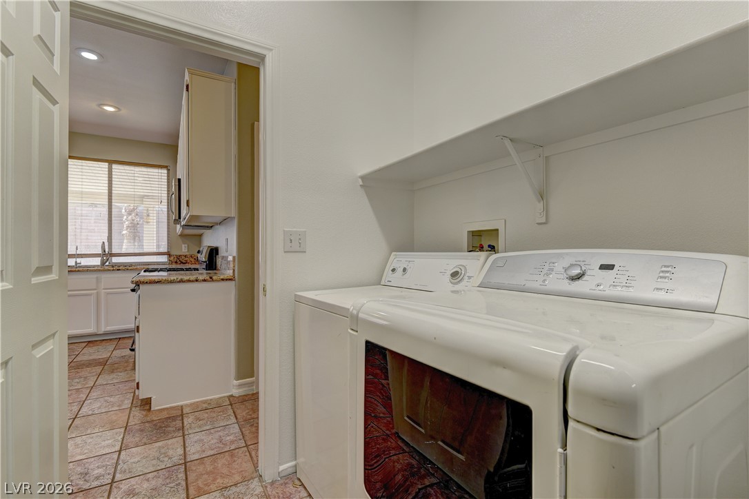 1255 Summer Dawn Avenue Property Photo 14