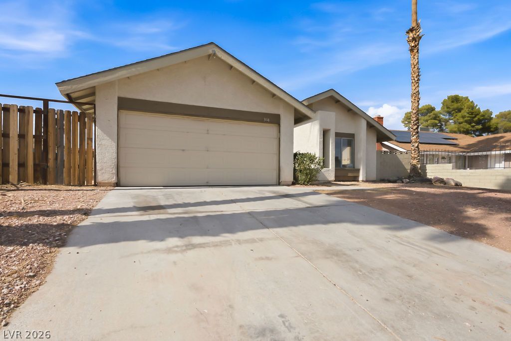 3118 Blossom Glen Drive Property Photo 3