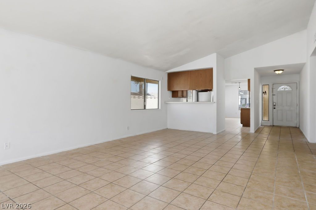 3118 Blossom Glen Drive Property Photo 6