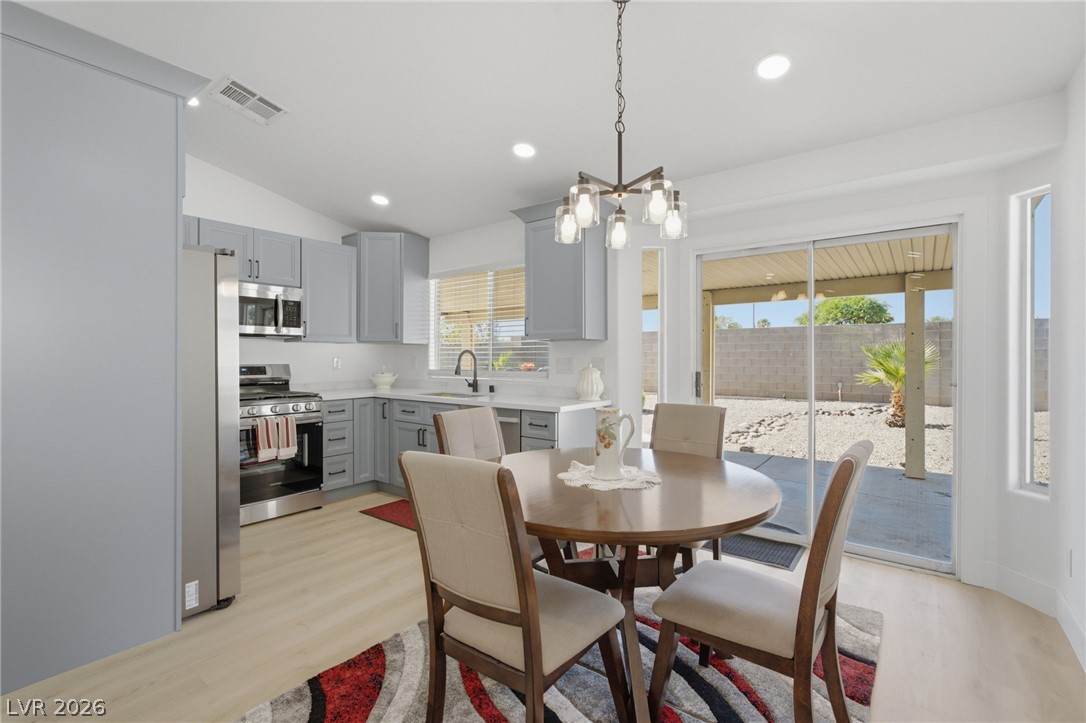9109 Dolente Avenue Property Photo 8