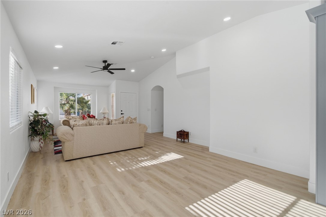 9109 Dolente Avenue Property Photo 11