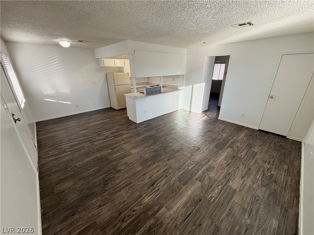 147 Westminster Way D Property Photo 5