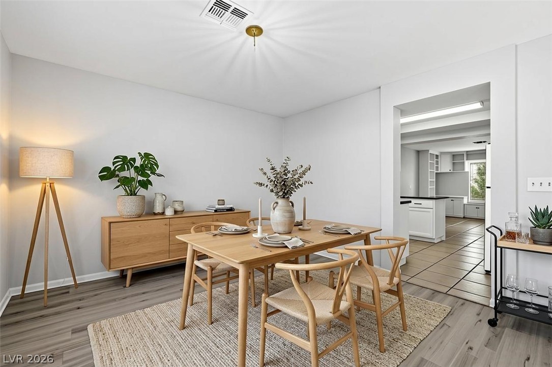 551 British Court Property Photo 6