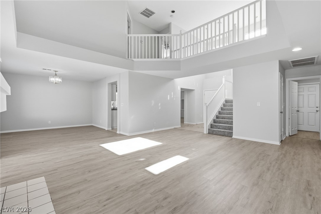 551 British Court Property Photo 10