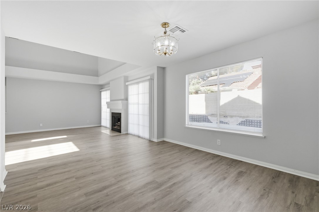 551 British Court Property Photo 13