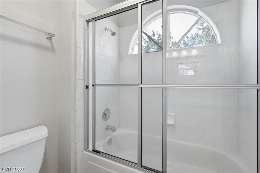 551 British Court Property Photo 29