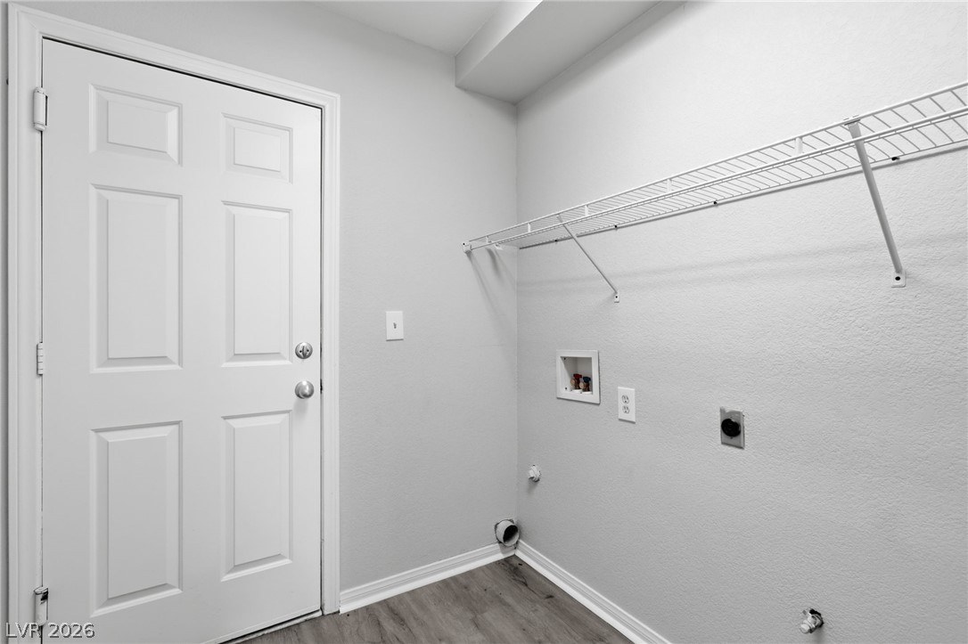 551 British Court Property Photo 30