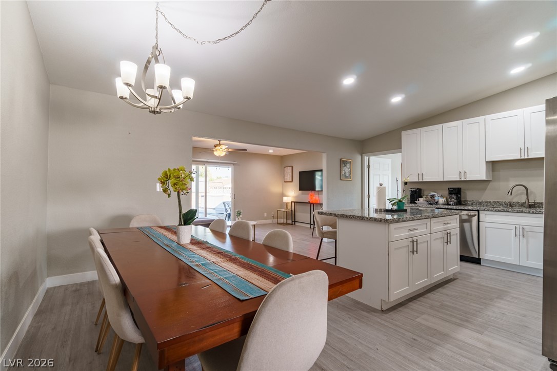 5551 Corral Circle Property Photo 8