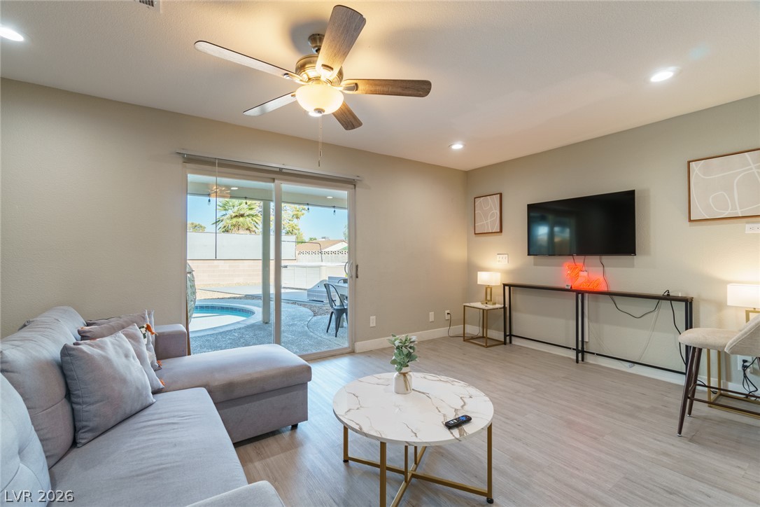 5551 Corral Circle Property Photo 14