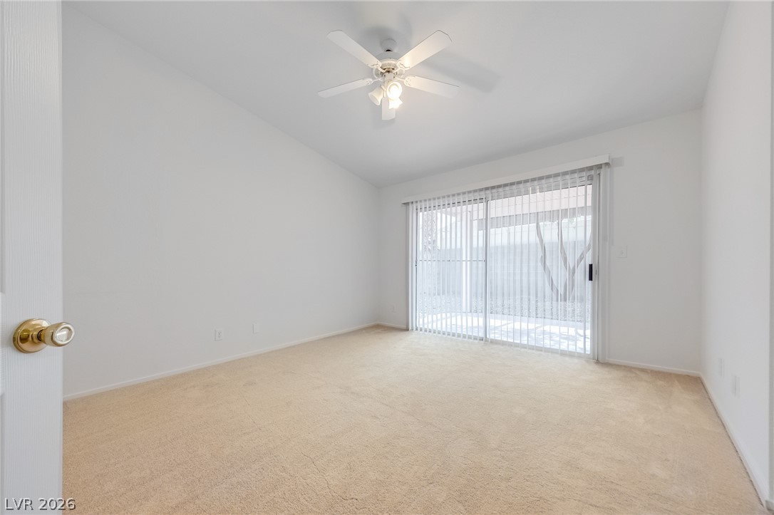 4821 Wind Break Lane Property Photo 14
