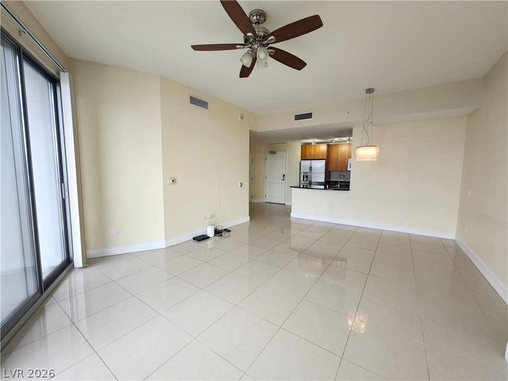 200 West Sahara Avenue 2004 Property Photo 6