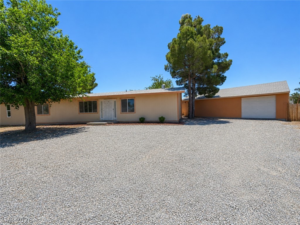 1611 West Blosser Ranch Road Property Photo 1