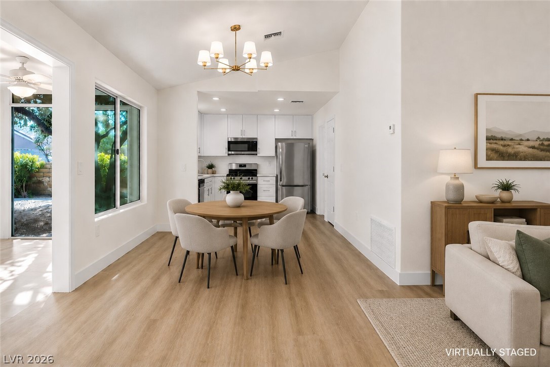 8701 Villa Ridge Drive Property Photo 4