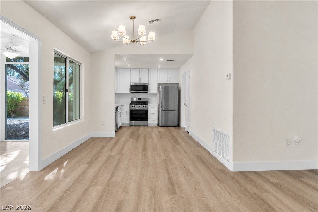 8701 Villa Ridge Drive Property Photo 5