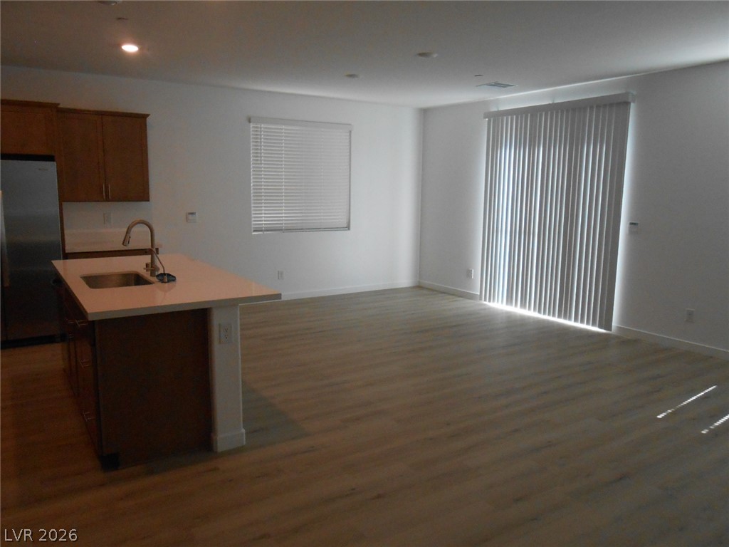 1025 Copper Robin Street Property Photo 3