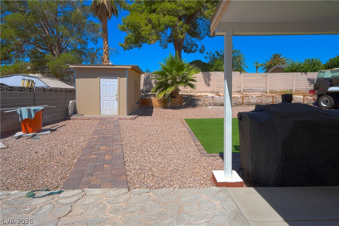 1825 Stonington Place Property Photo 18