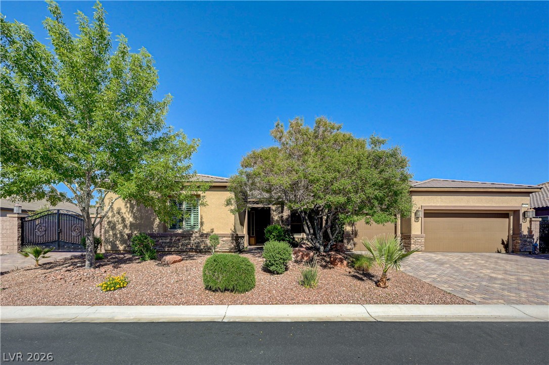 4260 Helena Cove Court Property Photo 3